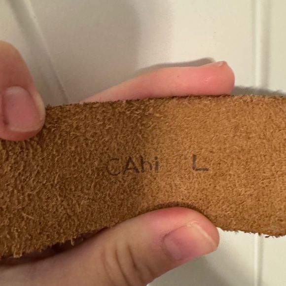 Women’s Cabi Brown Leather Belt - Picture 5 of 9